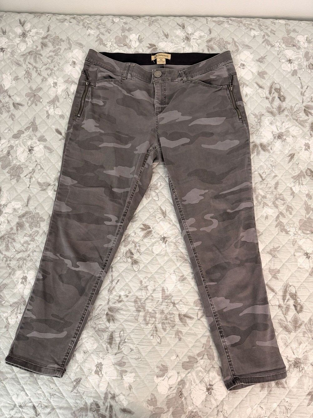 Democracy Ab Technology Gray Camo Skinny Jeans Women's 18W Plus Stretch Zip Pock